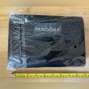Pandora Shoulder bag